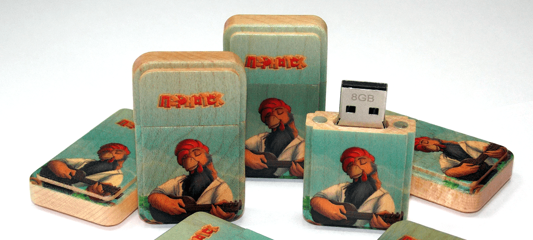 УФ-печать на деревянных флешках.