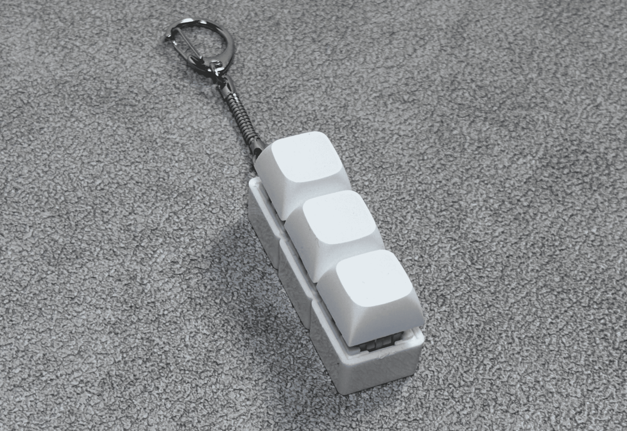 Кейкап-брелки-клавиши с логотипом 