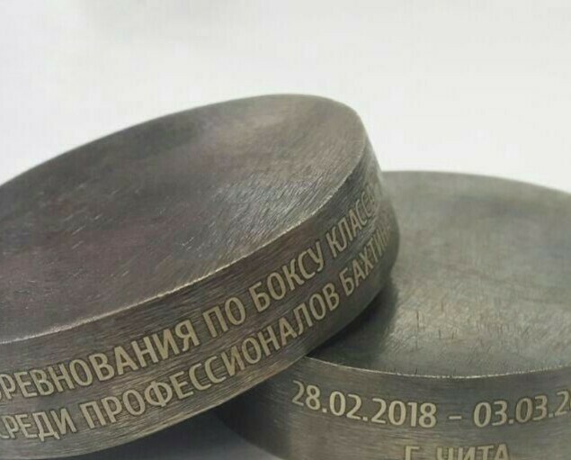 Торцевая лазерная гравировка по кругу,  гравировка круглых поверхностей