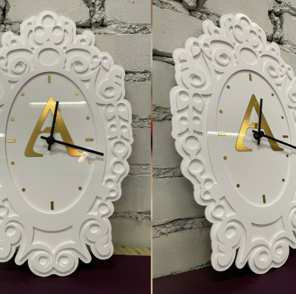 Пластиковые и акриловые часы с логотипом на заказ
